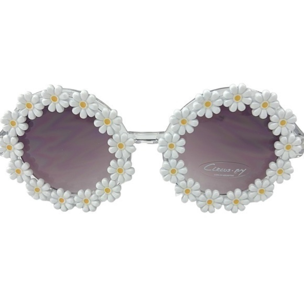 Circus NY - ‘Daisies’ Sunglasses. NWT Firm! No offers please!